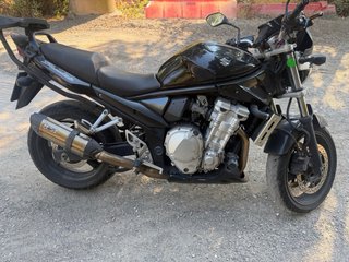 Suzuki Bandit 650 Negra