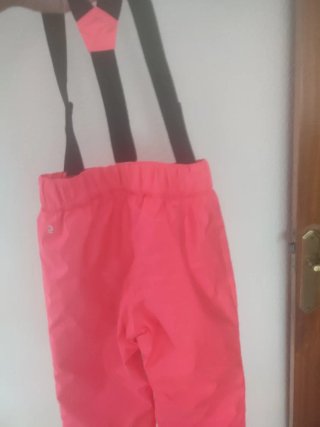 Pantalón de nieve con tirantes rosa