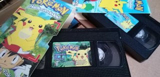 LA MALETA ELÉCTRICA DE PIKACHU 4 VHS POKEMON