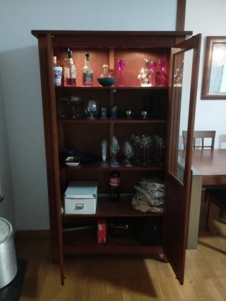 Vitrina de teca  y cristal