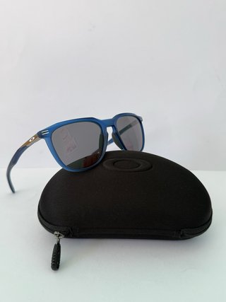 Occhiali da sole Oakley Thurso Prizm Grey