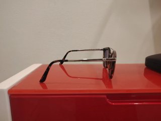 Gafas de sol Guess marrones y plateadas