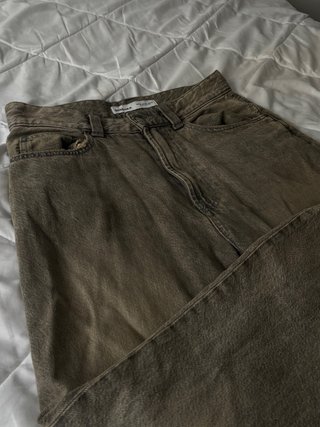 Pantalón ancho Bershka beige/marrón