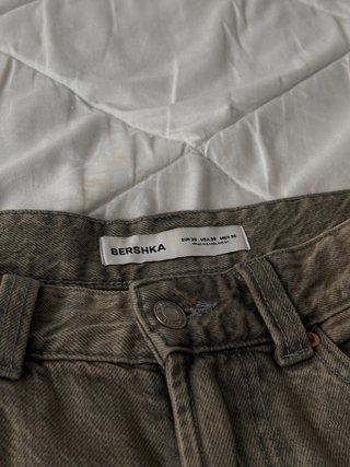 Pantalón ancho Bershka beige/marrón