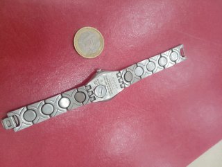 Reloj Swatch Mujer Plata y Azul