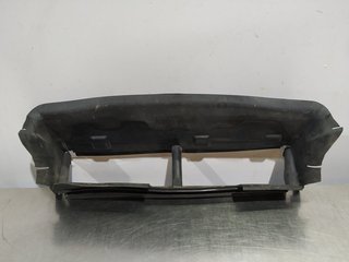 CALANDRA DELANTERA DE RADIADOR FORD FOCUS BERLINA