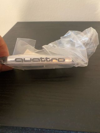 Logo Audi Quattro Cromado 4B0853736A 2ZZ