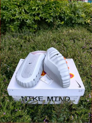 Nike Mind Talla 40 Gris/Blanco