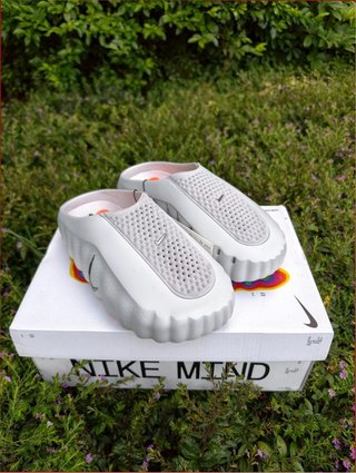 Nike Mind Talla 40 Gris/Blanco