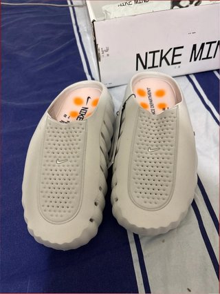 Nike Mind 42 Beige/Naranja