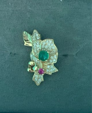 Colgante Flor Esmeralda y Rubí