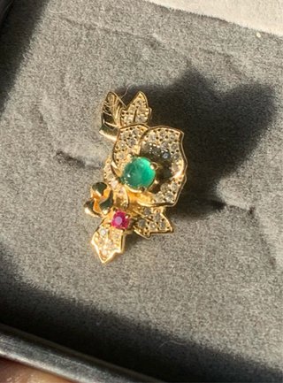 Colgante Flor Esmeralda y Rubí