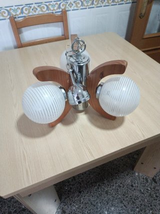 Lámpara de techo madera y cristal