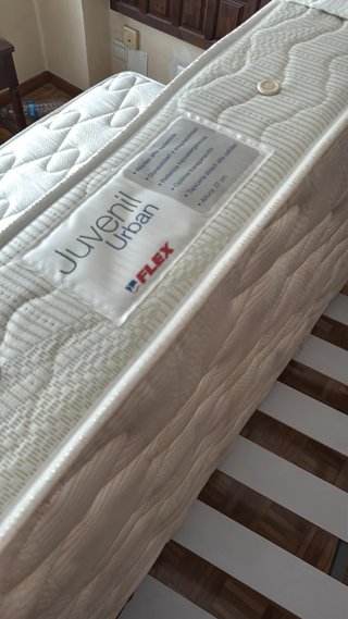 Cama individual de 90 × 190 cm