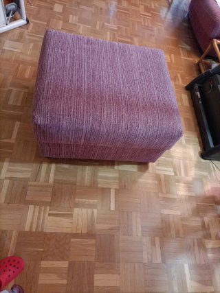 Pouf poggiapiedi in tessuto viola e rosa