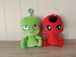 Peluches Tikki y Wayzz de Lady Bug.