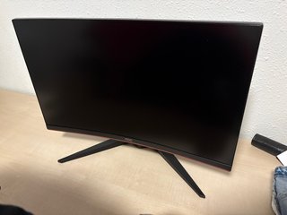 Monitor AOC Nero Curvo