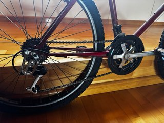 LOTE DE TRES BICICLETAS: MTB, carretera y BMX.