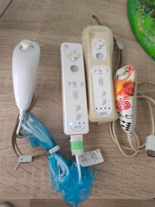 Consola Wii + Juego Mario Kart + Mandos