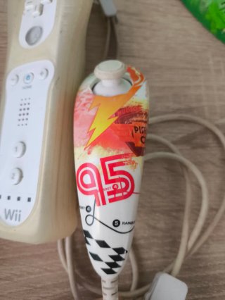 Consola Wii + Juego Mario Kart + Mandos