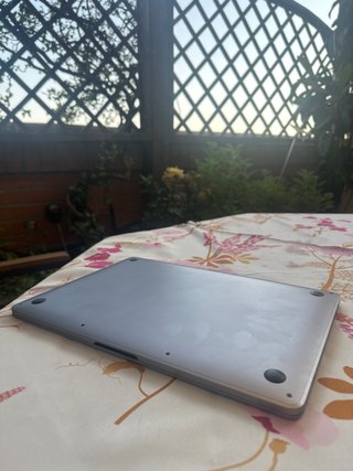 MacBook Pro 13 2019 8GB RAM 128GB SSD