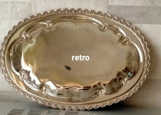 Vassoio vintage ovale bordo smerlato