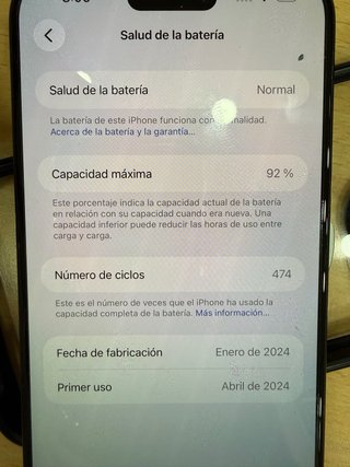 iPhone 15 Pro Max Negro / Leer
