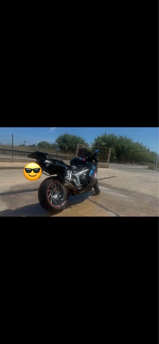 BMW K1200S Negra