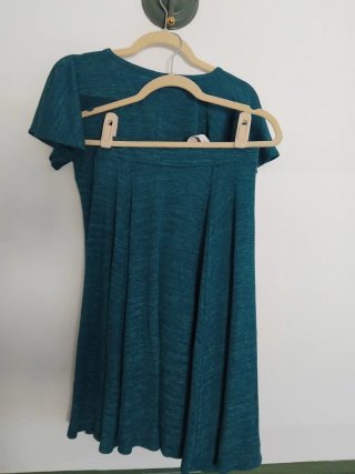 Completo gonna e t-shirt verde ottanio