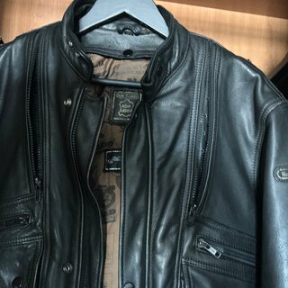 Cazadora de cuero para moto