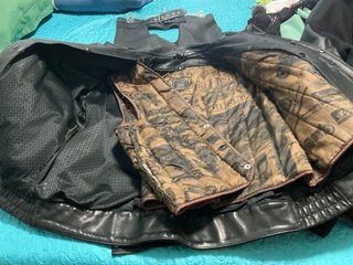 Cazadora de cuero para moto