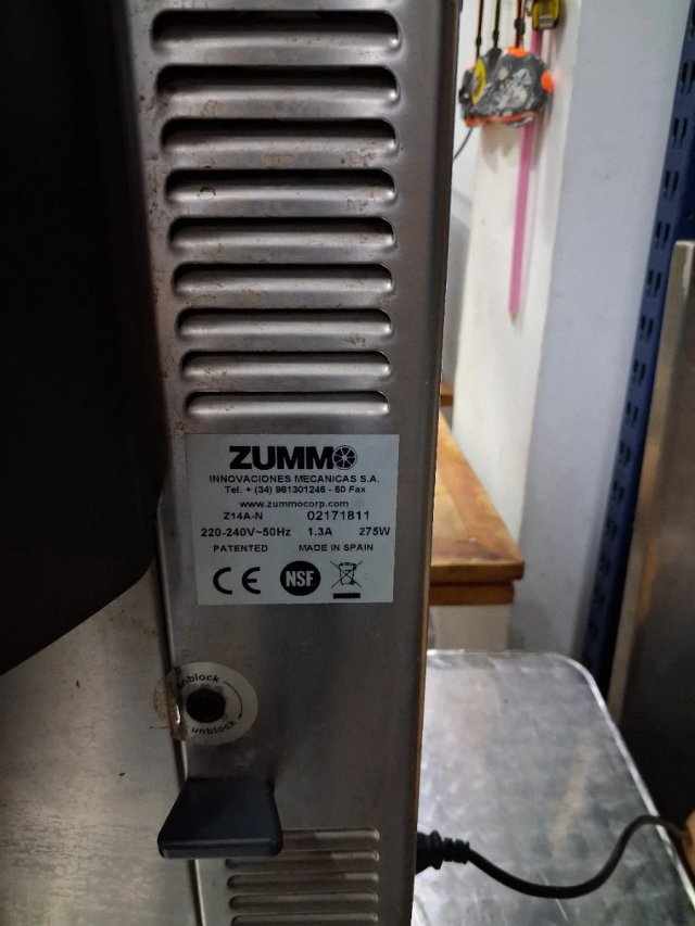 Exprimidor Zummo Profesional