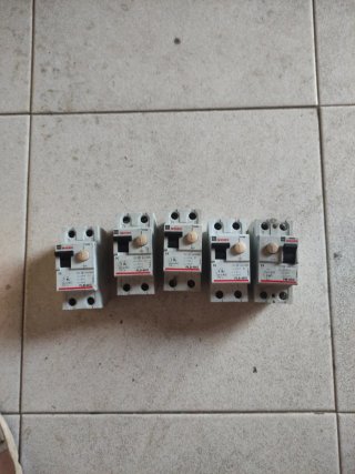 Lote de 5 Interruptor Diferencial MEDEX FLS 40/2