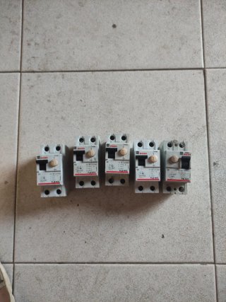 Lote de 5 Interruptor Diferencial MEDEX FLS 40/2