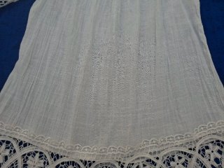 Blusa blanca encaje T S.  Medidas en descripción