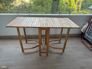 Mesa de madera para exterior