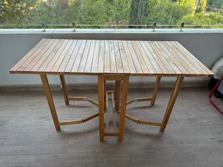 Mesa de madera para exterior