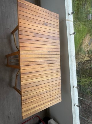 Mesa de madera para exterior