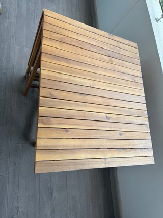 Mesa de madera para exterior