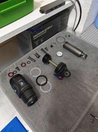 Mantenimiento de suspensiones de bicicleta mtb.