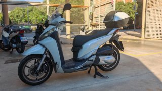Moto Honda SH 300 Scooter