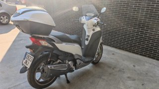 Moto Honda SH 300 Scooter