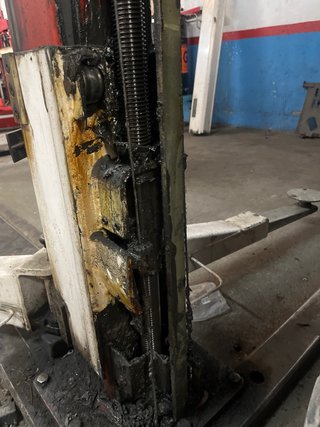 Elevador 2 columnas Istobal 2500kg