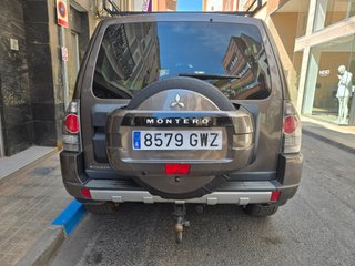 Mitsubishi Montero 2010