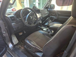 Mitsubishi Montero 2010