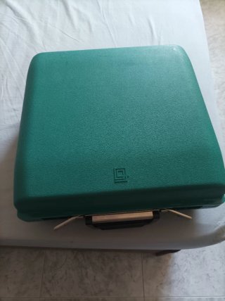 Máquina de escribir Olivetti Studio 45