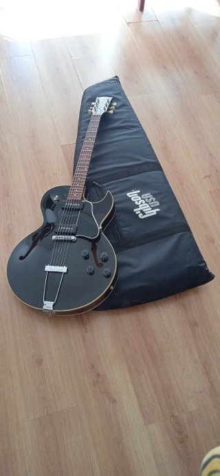1996 Gibson ES-135