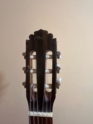 Guitarra Clásica Fretless