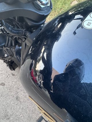 Hyosung Bobber 125 Negra