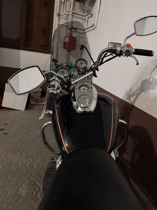 Moto Chopper Negra. En herencia